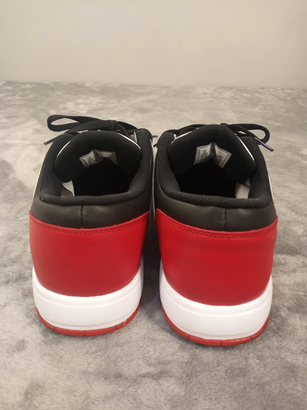 Jordan Men's Low Top Sneakers in White/Red/Black Size 11